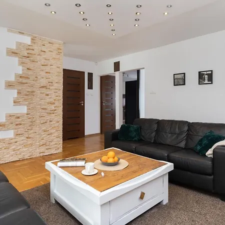 Seaview Lelewela By Renters דירה
